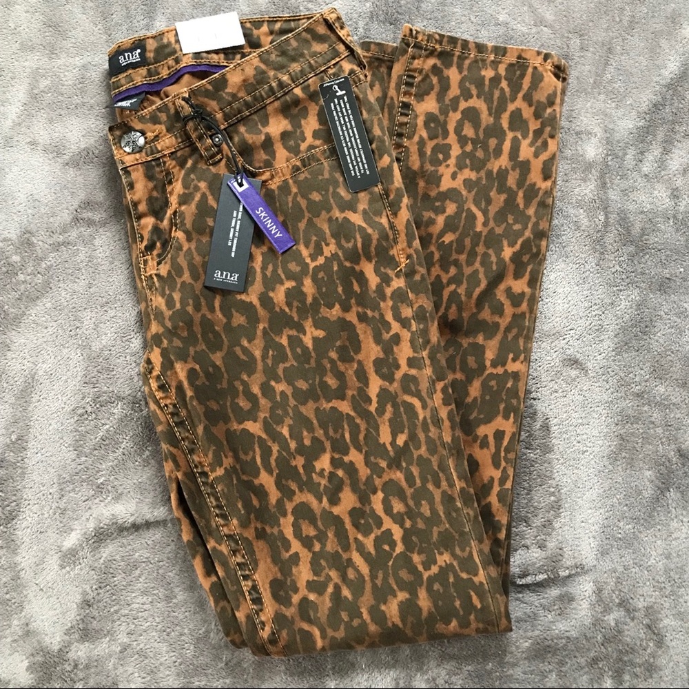 NWT a.n.a Leopard Print Skinny Pant
